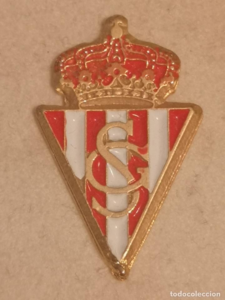 Collezionismo sportivo: PIN FUTBOL - ASTURIAS - GIJON - REAL SPORTING GIJON - Escudo de 1978