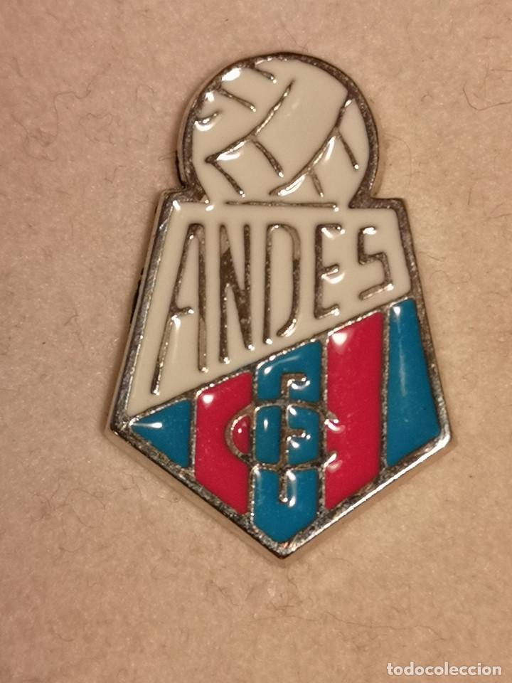 Collezionismo sportivo: PIN FUTBOL - ASTURIAS - NAVIA - CF ANDES