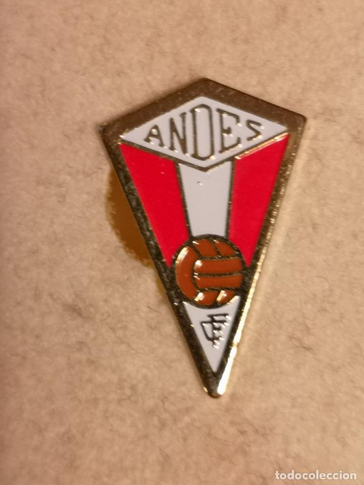 Collezionismo sportivo: PIN FUTBOL - ASTURIAS - NAVIA - CF ANDES