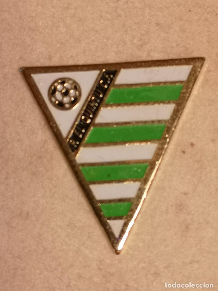 Collezionismo sportivo: PIN FUTBOL - ASTURIAS - OLLONIEGO - PE&Ntilde;A EL QUINTU