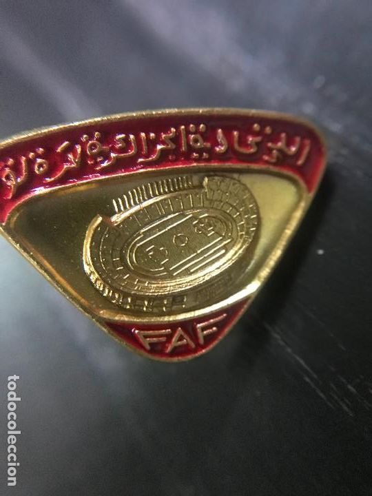 Coleccionismo deportivo: ANTIGUO PIN INSIGNIA - Foto 1