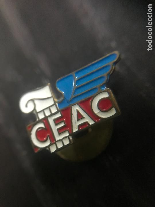 Coleccionismo deportivo: ANTIGUO PIN INSIGNIA - Foto 1