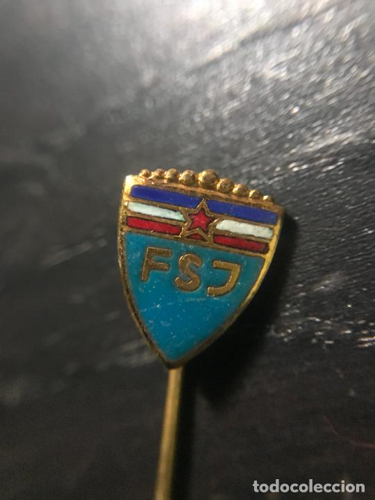 Coleccionismo deportivo: ANTIGUO PIN INSIGNIA - Foto 1