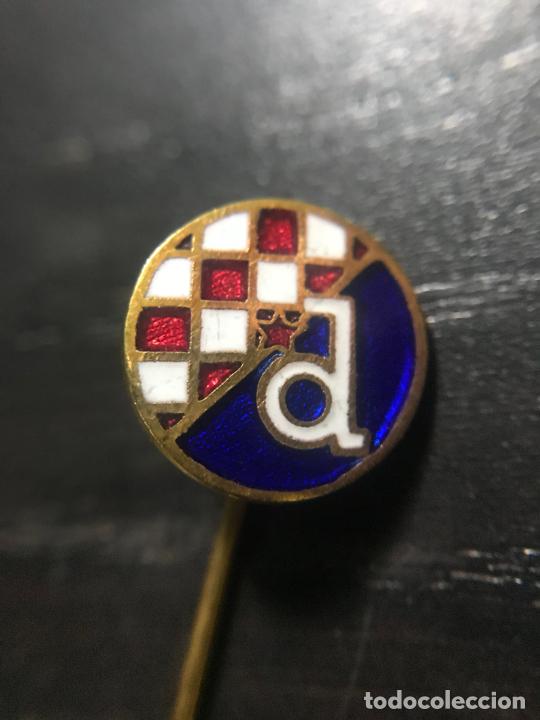 Coleccionismo deportivo: ANTIGUO PIN INSIGNIA DE SOLAPA - Foto 1