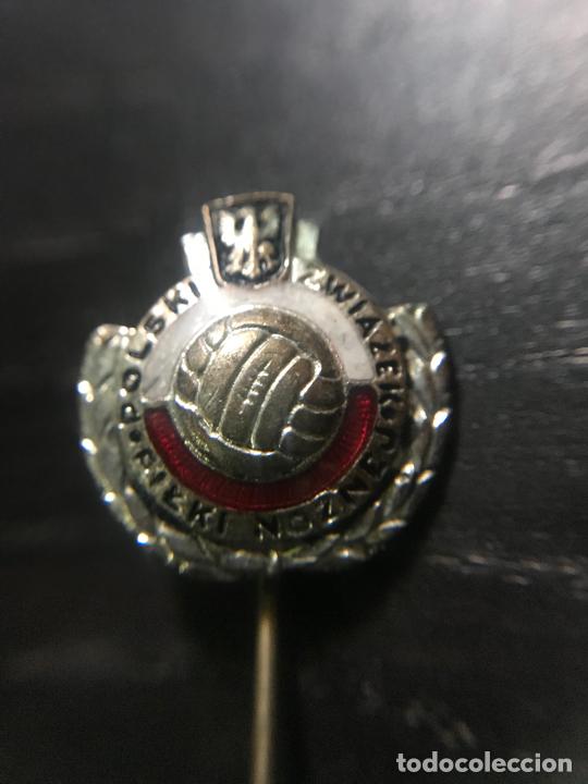 Coleccionismo deportivo: ANTIGUO PIN INSIGNIA DE SOLAPA - Foto 1