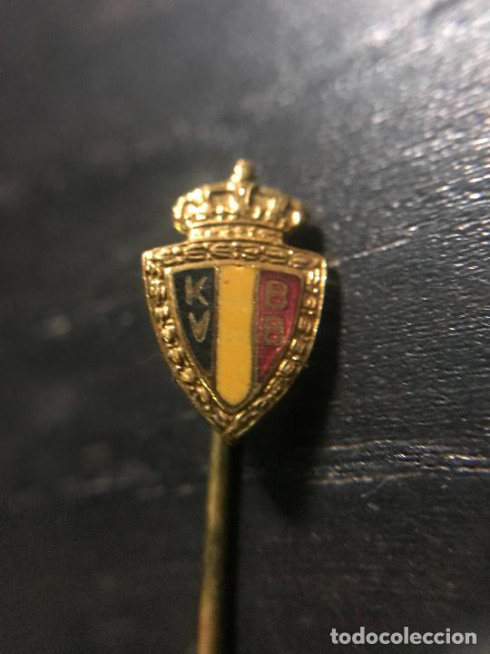 Coleccionismo deportivo: ANTIGUO PIN INSIGNIA DE SOLAPA - Foto 1
