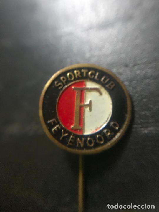 Coleccionismo deportivo: ANTIGUO PIN INSIGNIA DE SOLAPA - Foto 1