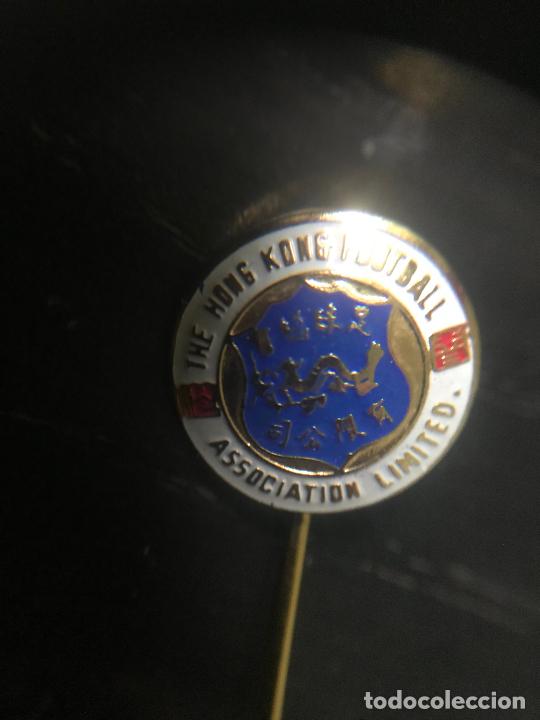 Coleccionismo deportivo: ANTIGUO PIN INSIGNIA DE SOLAPA - Foto 1