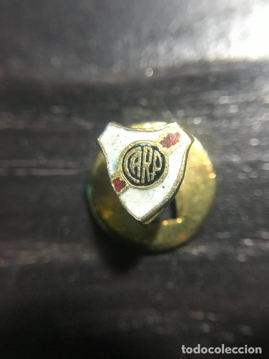 Coleccionismo deportivo: ANTIGUO PIN INSIGNIA - Foto 1