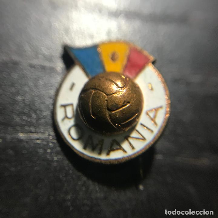 Coleccionismo deportivo: ANTIGUO PIN BROCHE INSIGNIA - Foto 1