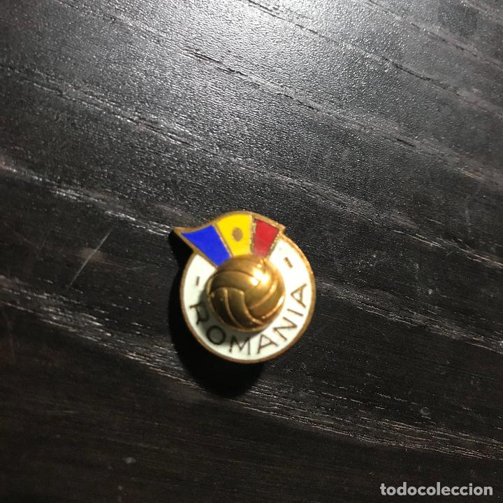 Coleccionismo deportivo: ANTIGUO PIN BROCHE INSIGNIA - Foto 1