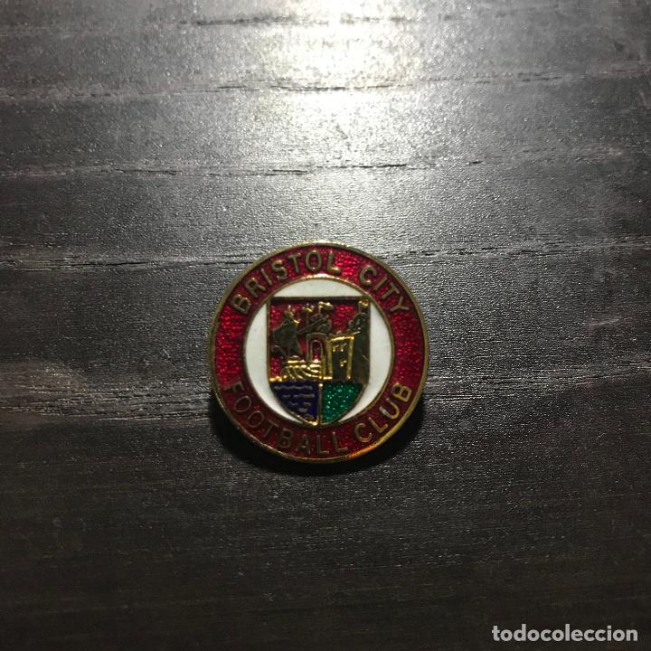 Coleccionismo deportivo: ANTIGUO PIN BROCHE INSIGNIA - Foto 1