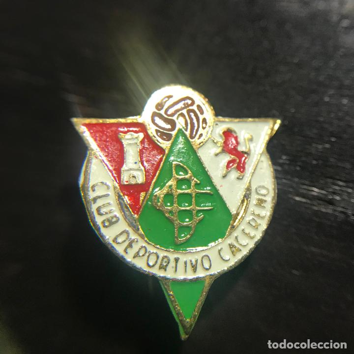 Coleccionismo deportivo: ANTIGUO PIN BROCHE INSIGNIA - Foto 1