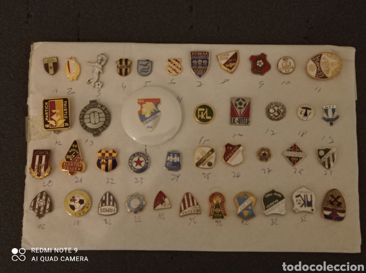 Coleccionismo deportivo: LOTE 5 DE 40 INSIGNIAS EXTRANJERAS VARIAS - Foto 1