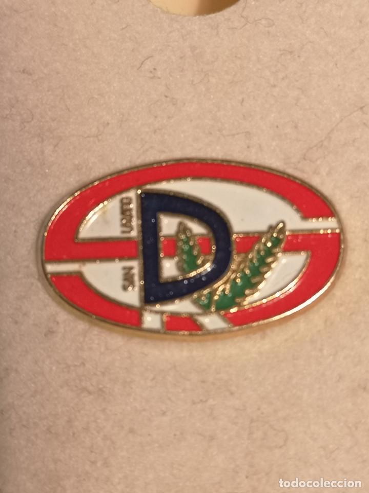 Coleccionismo deportivo: PIN FUTBOL - ASTURIAS - OVIEDO - CD SAN LAZARO