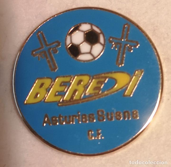 Coleccionismo deportivo: PIN FUTBOL - ASTURIAS - OVIEDO - BEREDI ASTURIAS SUENA CF