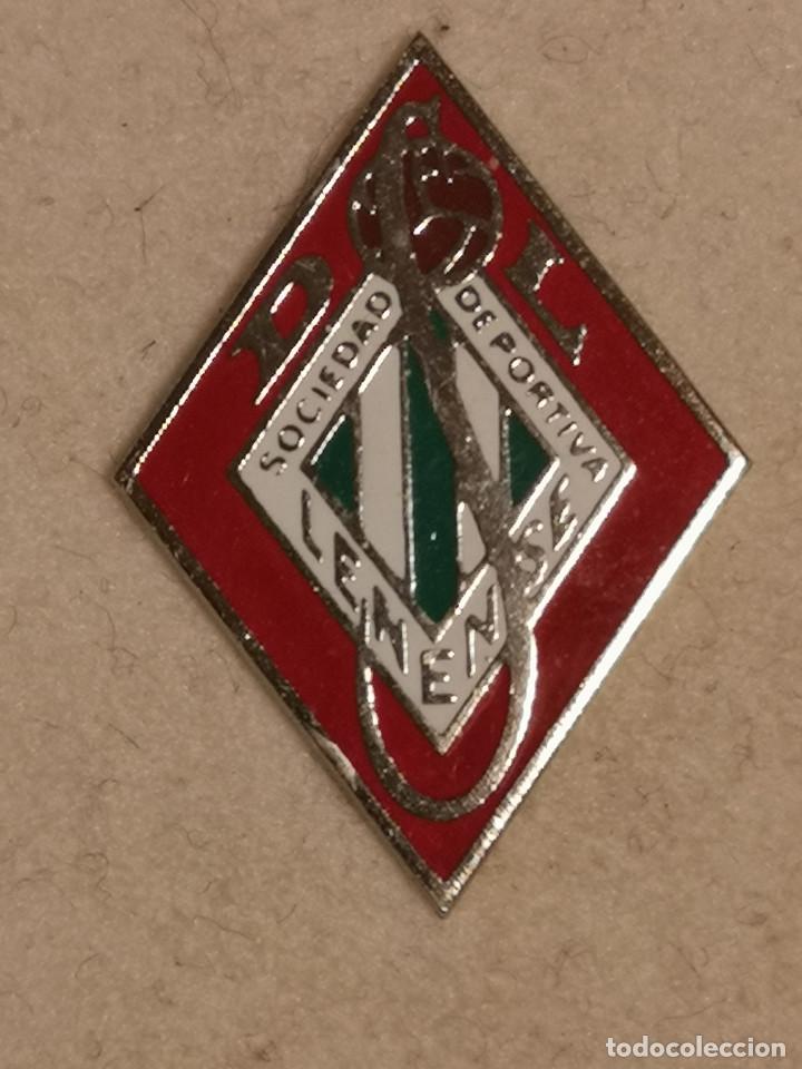 Coleccionismo deportivo: PIN FUTBOL - ASTURIAS - POLA DE LENA - SD LENENSE