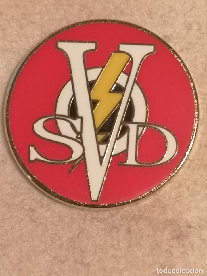 Coleccionismo deportivo: PIN FUTBOL - ASTURIAS - AVILES - SD RAYO VILLALEGRE