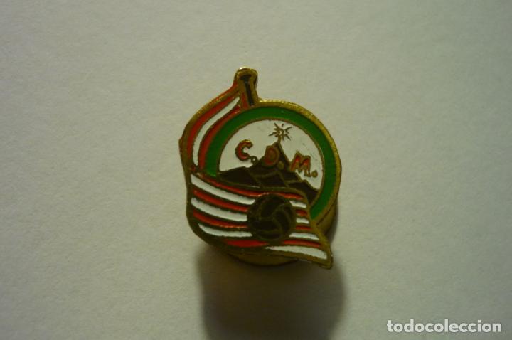 Collezionismo sportivo: pin futbol montbrio.-fed.catalana &iexcl;&iexcl;boton&iexcl;&iexcl;