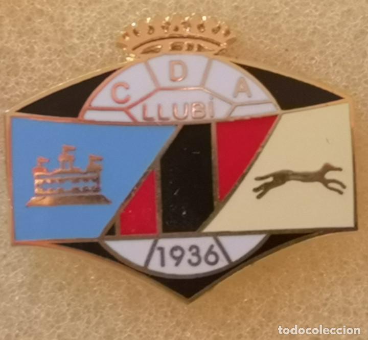 Sammelleidenschaft Sport: PIN FUTBOL - MALLORCA - LLUBI - CD AVANCE LLUBI