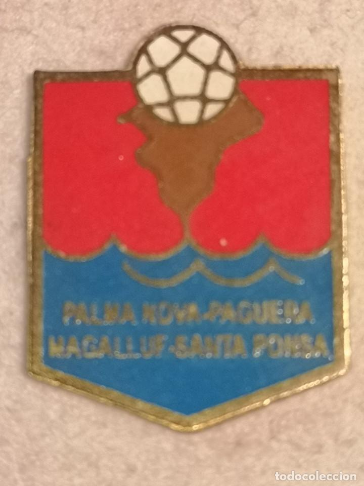 Sports collectibles: PIN FUTBOL - MALLORCA - CALVI&Agrave; - CF PLAYAS DE CALVIA