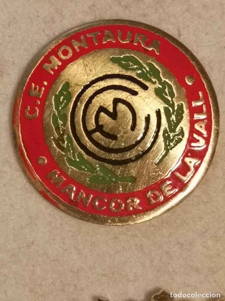 Sports collectibles: PIN FUTBOL - MALLORCA - MANCOR DE LA VALL - CE MONTAURA