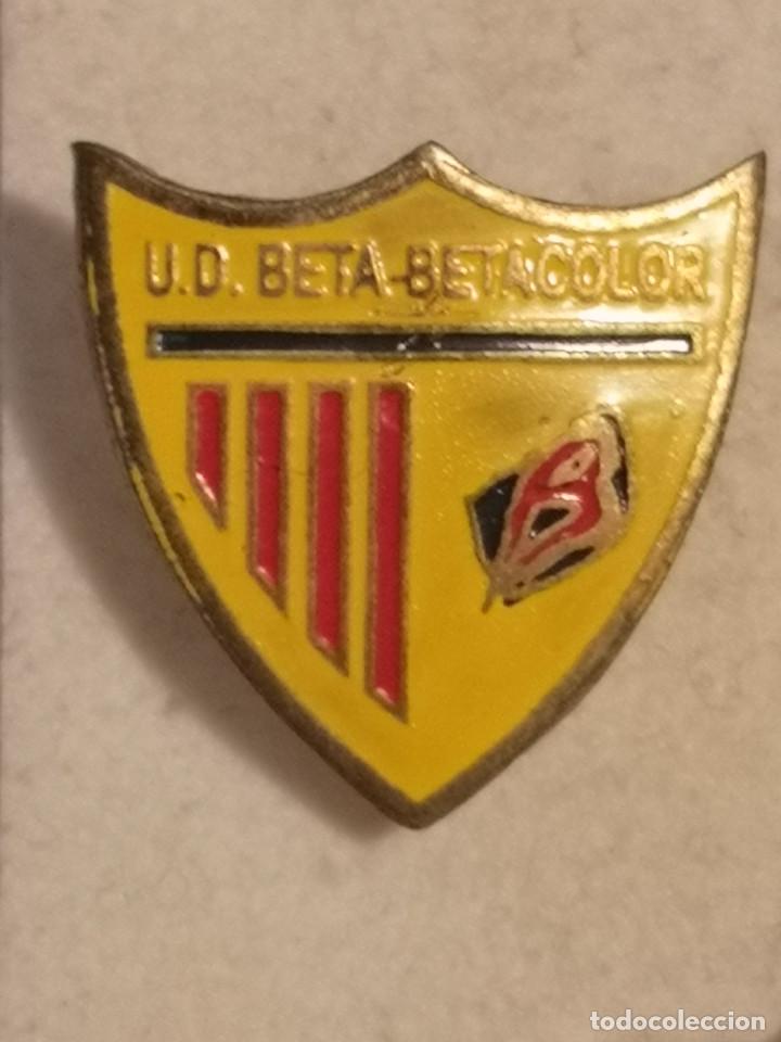 Sports collectibles: PIN FUTBOL - MALLORCA - PALMA - UD BETA-BETACOLOR - Solapa