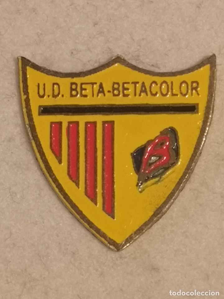 Colecionismo desportivo: PIN FUTBOL - MALLORCA - PALMA - UD BETA-BETACOLOR