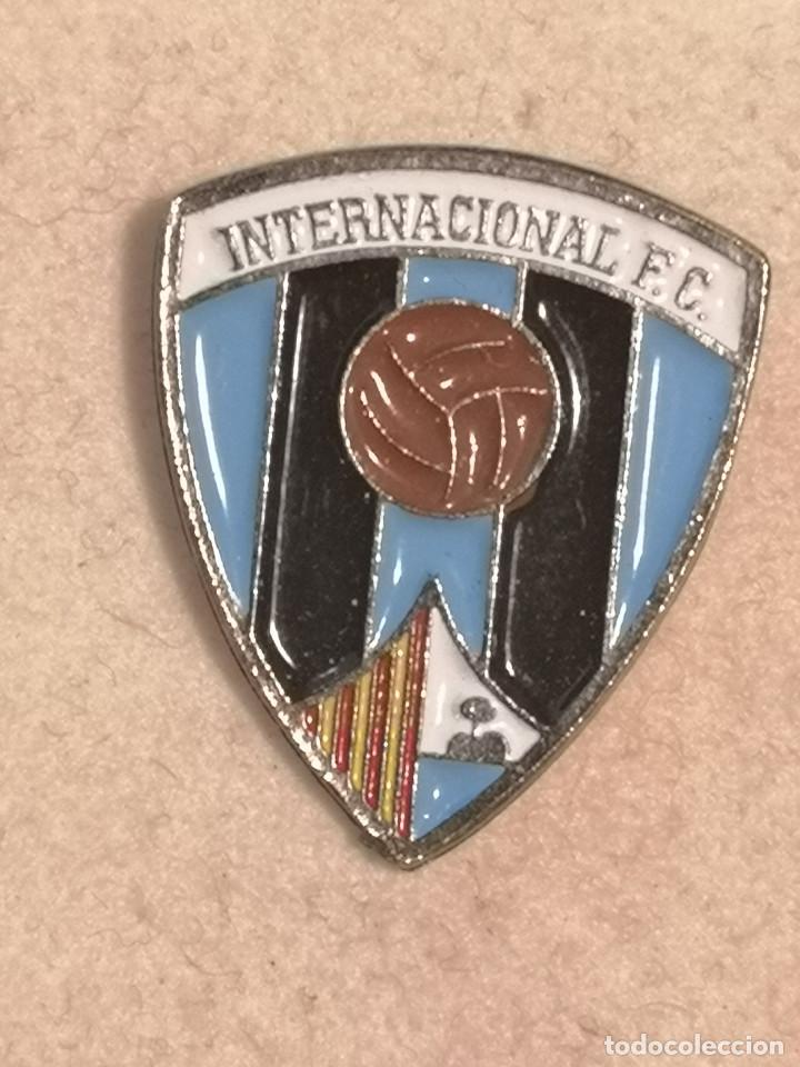 Sammelleidenschaft Sport: PIN FUTBOL - MALLORCA - PALMA - INTERNACIONAL FC