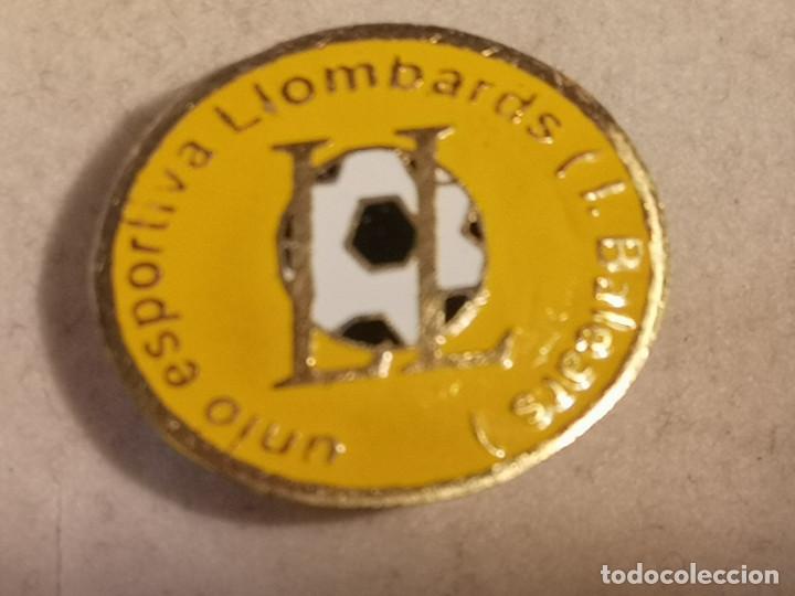 Sammelleidenschaft Sport: PIN FUTBOL - MALLORCA - PALMA - UE LLOMBARDS - Solapa