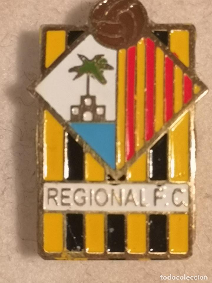 Sports collectibles: PIN FUTBOL - MALLORCA - PALMA - REGIONAL FC - Solapa