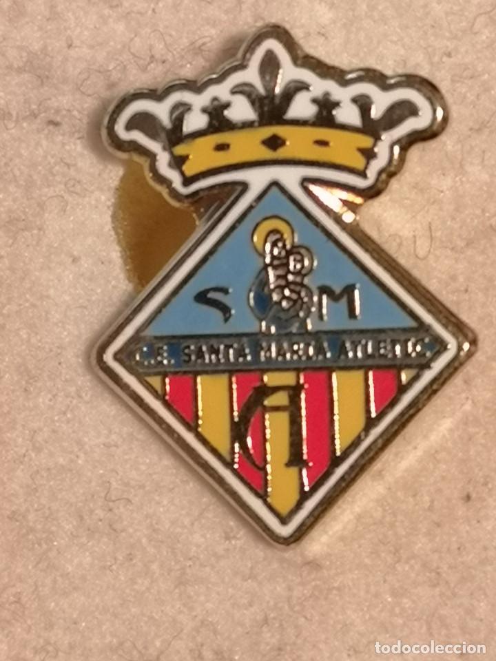 Colecionismo desportivo: PIN FUTBOL - MALLORCA - SANTA MARIA DEL CAM&Iacute; - CE SANTA MARIA ATLETIC