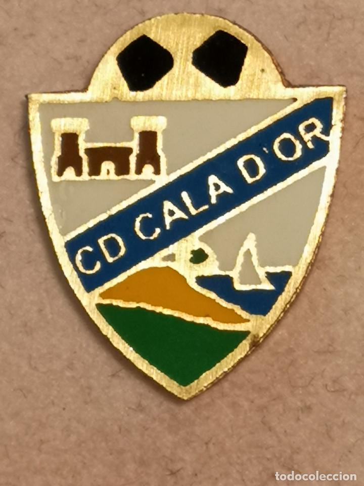 Colecionismo desportivo: PIN FUTBOL - MALLORCA - CALA D'OR - CD CALA D'OR