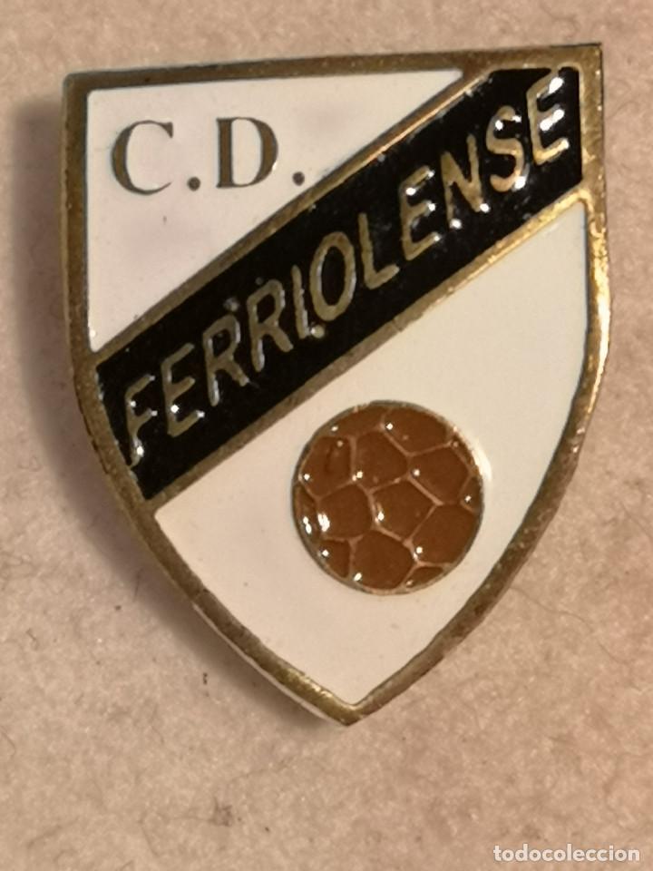 Coleccionismo deportivo: PIN FUTBOL - MALLORCA - SON FERRIOL - CD FERRIOLENSE - Solapa