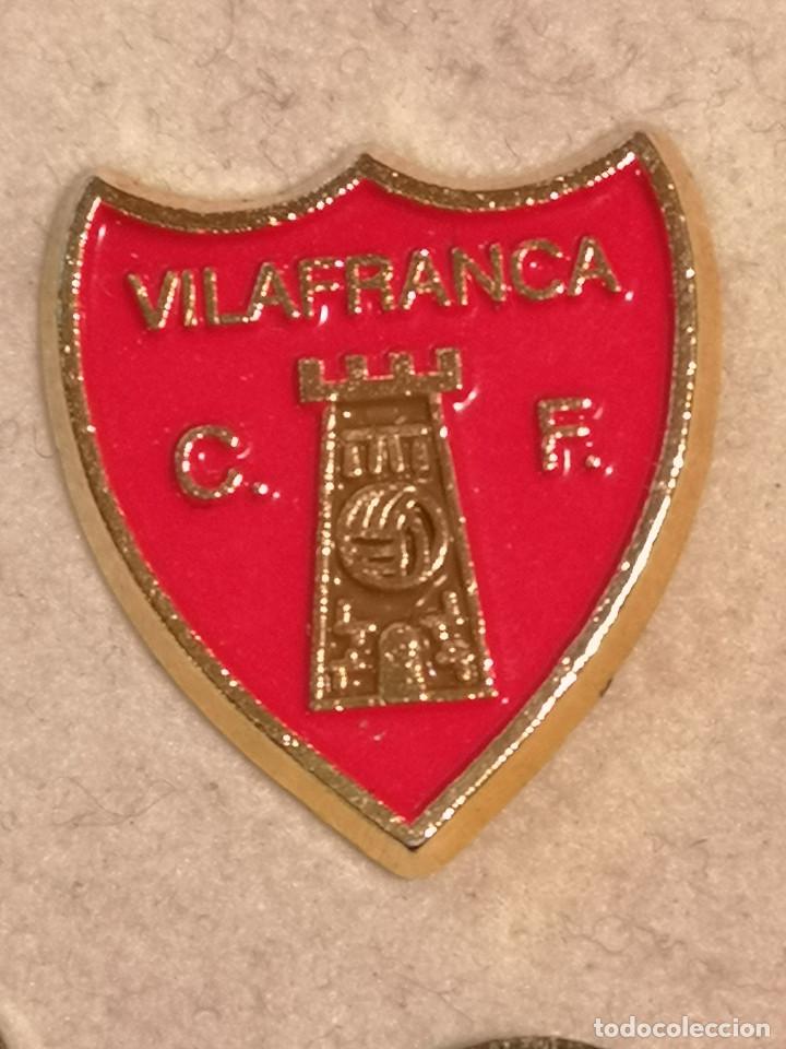 Coleccionismo deportivo: PIN FUTBOL - MALLORCA - VILAFRANCA DE BONANY - CD VILAFRANCA