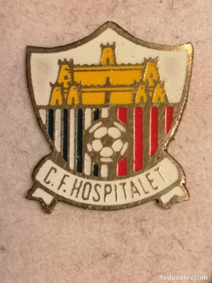Coleccionismo deportivo: PIN FUTBOL - EIVISSA-IBIZA - EIVISSA - CF HOSPITALET ISLA BLANCA