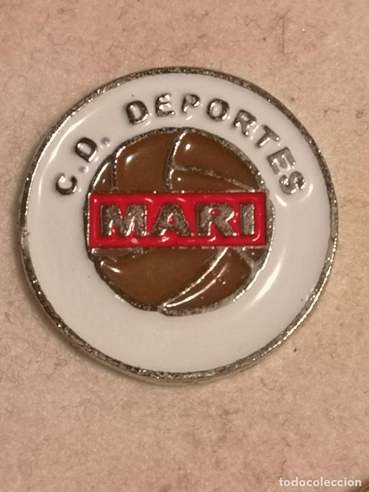 Coleccionismo deportivo: PIN FUTBOL - EIVISSA-IBIZA - EIVISSA - CD DEPORTES MARI