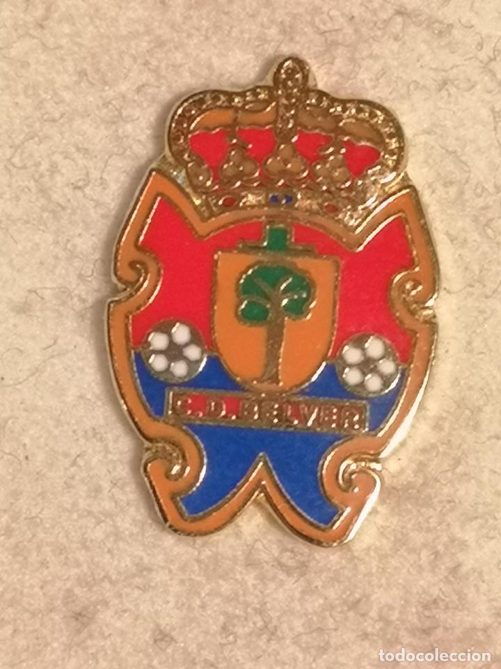 Coleccionismo deportivo: PIN FUTBOL - HUESCA - BELVER DE CINCA - CD BELVER