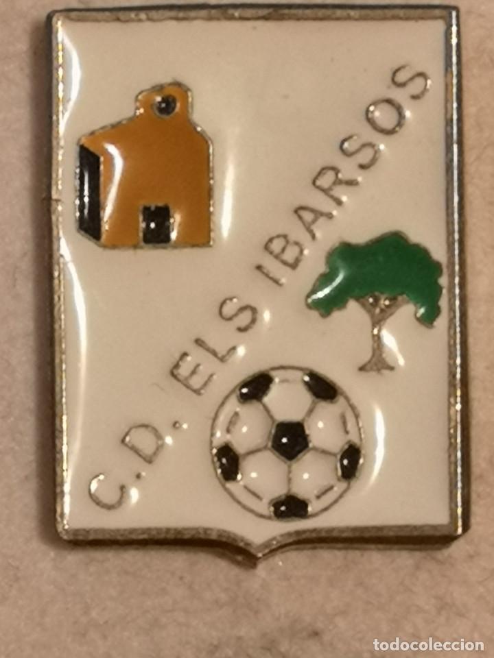 Coleccionismo deportivo: PIN FUTBOL - CASTELL&Oacute; (CASTELLON) - ELS IBARSOS - CD ELS IBARSOS