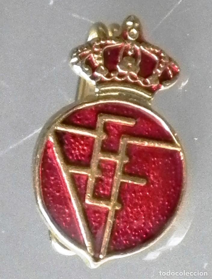 Coleccionismo deportivo: ANTIGUO PIN DE AGUJA DE LA F.E.F. - REAL FEDERACI&Oacute;N ESPA&Ntilde;OLA DE F&Uacute;TBOL A&Ntilde;OS 70