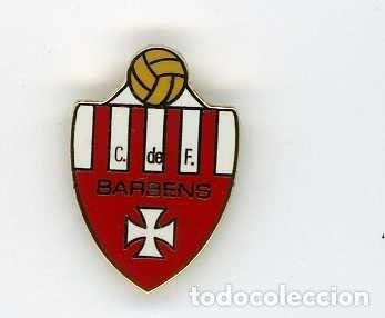 insignia/pin del equipo de fútbol conil cf (cád - Buy Football pins on  todocoleccion