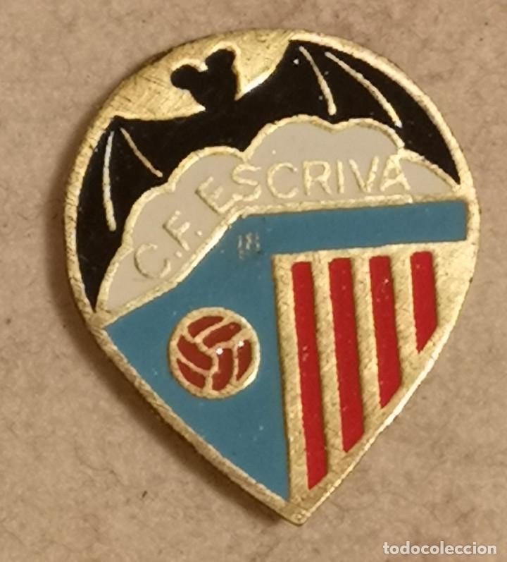Coleccionismo deportivo: PIN FUTBOL - VALENCIA - CF ESCRIVA
