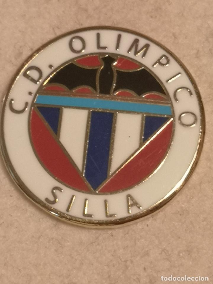 Sammelleidenschaft Sport: PIN FUTBOL - VALENCIA - SILLA - CD OLIMPICO