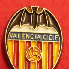 Coleccionismo deportivo: PIN VALENCIA C F