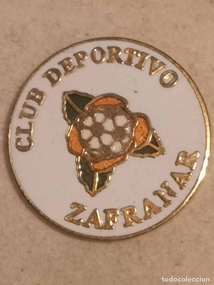 Sammelleidenschaft Sport: PIN FUTBOL - VALENCIA - CD ZAFRANAR