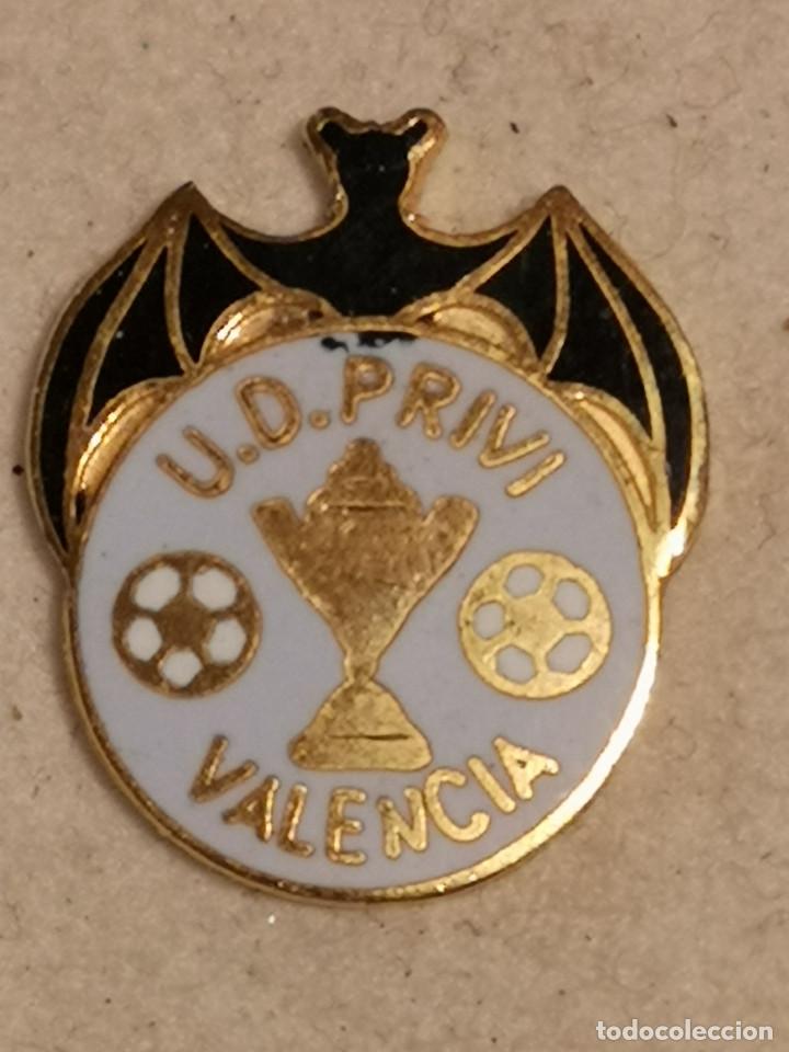 Sammelleidenschaft Sport: PIN FUTBOL - VALENCIA - UD PRIVI