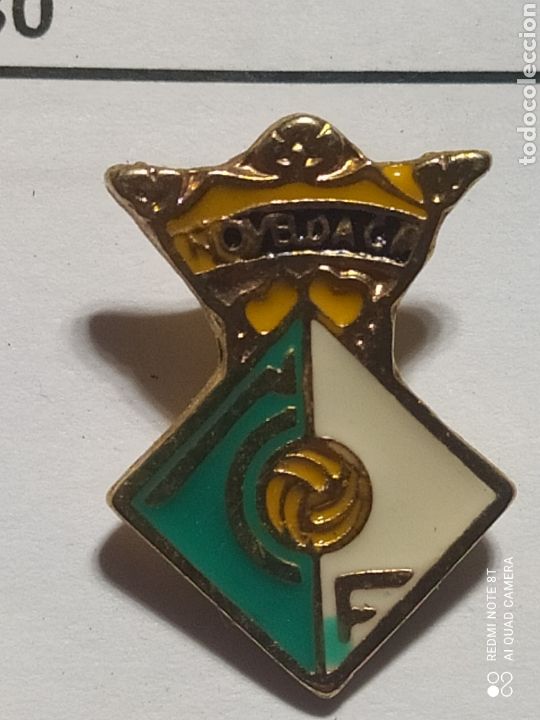 Sammelleidenschaft Sport: PINS DE F&Uacute;TBOL.OFICIAL NOVELDA CF ALICANTE. VALENCIA