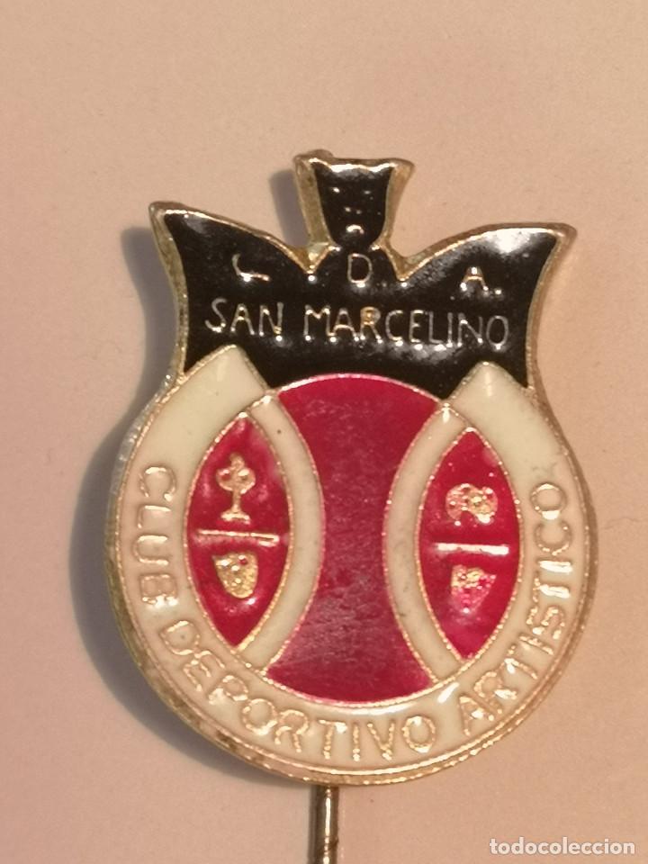 Sammelleidenschaft Sport: PIN FUTBOL - VALENCIA - CDA SAN MARCELINO - Alfiler