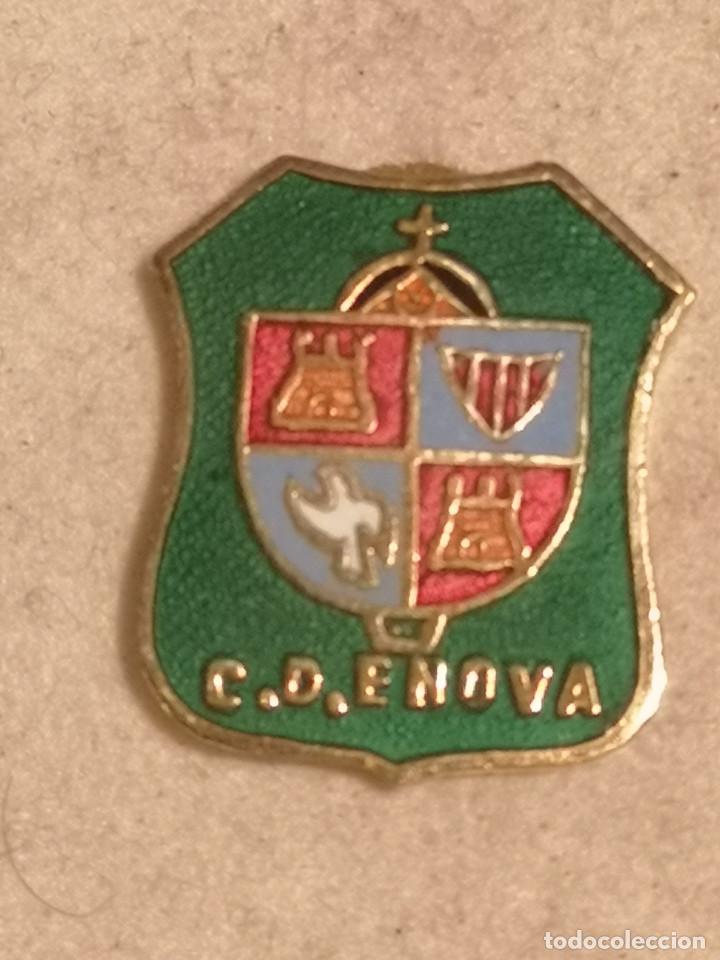 Coleccionismo deportivo: PIN FUTBOL - VALENCIA - L'ENOVA - CD ENOVA