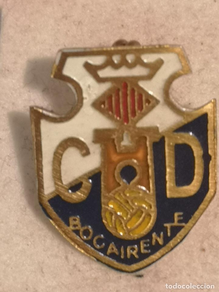 Coleccionismo deportivo: PIN FUTBOL - VALENCIA - BOCAIRENT - CD BOCAIRENTE - Aguja